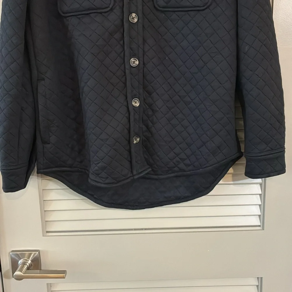 NWT Travis Mathew Diamond Quilted Shacket Black Sz XS - Picture 7 of 10